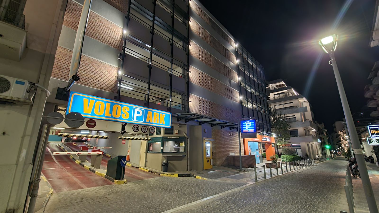 parking by night 6